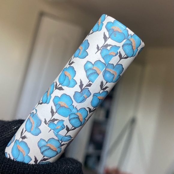 Paul & Joe Lipstick - Picture 2 of 7